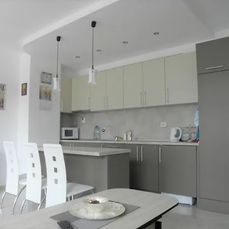 Луксозен Апартамент * Welingrad